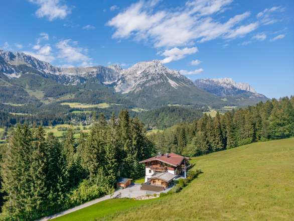 Country house in an idyllic secluded location with view to the "Wilder Kaiser"